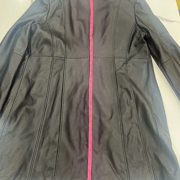 Black Leather Nora button down trench - Picture 8 of 15